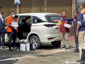 Rekonstruksi Kasus Narkoba Jaringan Helen: Didin Bawa Rp 3 M Hasil Transaksi