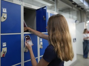 Belanda Larang HP di Sekolah, Siswa Lebih Fokus dan Kasus Bullying Menurun