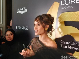 Cinta Laura Ungkap Rasanya Diingat dan Ngobrol Bareng Heidi Klum-Jane Fonda