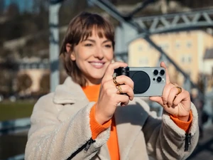 Leica Bikin Aksesori untuk iPhone, Harganya Bikin Kaget