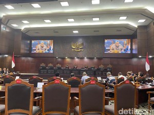 Eks Ketua Bawaslu Jengkel KPU Tak Cetak Suara Baru di Pilkada Banjarbaru