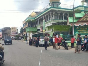 Avanza Tabrak Pemotor-Pejalan Kaki di Jambi, 3 Orang Luka-luka