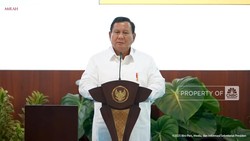 Prabowo: Kita Tak Bisa Melindungi dengan Kata-kata, Tapi Kekuatan