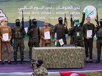 Detik-Detik Hamas Bebaskan Tiga Sandera Israel di Gaza, Ini Imbalannya