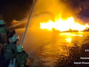 5 Orang Alami Luka Bakar Akibat Kebakaran Kapal di Dermaga Ancol