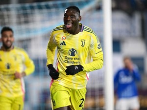 Baru Tiga Laga, Randal Kolo Muani Bikin Rekor di Juventus!