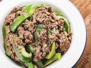 Resep Tumis Daging Paprika yang Sedap Buat Lauk dan Bekal
