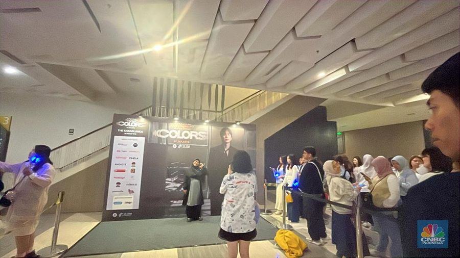 Suasana antrean fans penonton konser Kyuhyun di Jakarta, Sabtu (8/2/2025). (CNBC Indonesia/Tasya Natalia) Suasana antrean fans penonton konser Kyuhyun di Jakarta, Sabtu (8/2/2025). (CNBC Indonesia/Tasya Natalia)