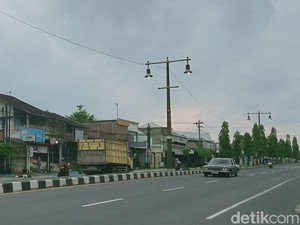 Ngeblong Lawan Arah Setengah Kilo di Jalan Jogja-Solo, Bus Mira Diciduk