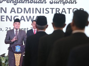 Perdana, Wali Kota Surabaya Terapkan Lelang Jabatan dengan Adu Gagasan
