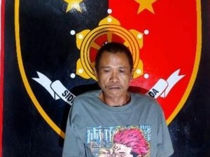 Ismail Ditangkap Usai Cekik Ibu Kandung, Motifnya Tak Diberi Uang