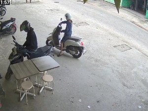 2 Maling Motor di Palembang Terekam CCTV, Hanya Beraksi 20 Detik
