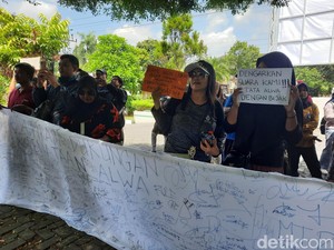 Pedagang Geruduk DPRD Kulon Progo Desak Penataan Alun-alun Wates Dilanjut