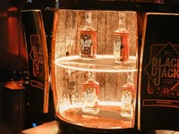 Dari 100% Corn Mash, BlackJack Whiskey Punya Cita Rasa BOLD