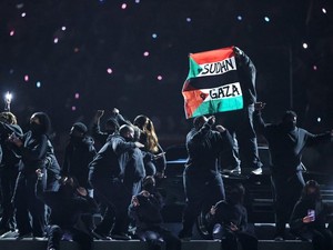 Bendera Palestina Berkibar di Super Bowl, Padahal Ditonton Donald Trump