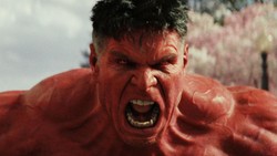 The Rock di-Hulk Smash Harrison Ford
