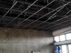 Plafon SD Munggu Mengwi Ambruk Akibat Hujan Angin