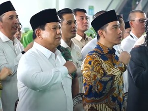 Di Kongres Muslimat NU, Prabowo Sapa Khofifah Ketua Timses Pilpres