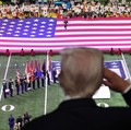 Potret Donald Trump hingga Taylor Swift Nonton Super Bowl