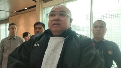 Sumpah Advokat Dibekukan Bikin Razman Tak Bisa Praktik di Pengadilan