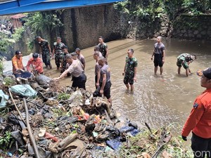 Prabowo Pergoki Sungai Ini Banyak Sampah, Pembersihan Langsung Dilakukan