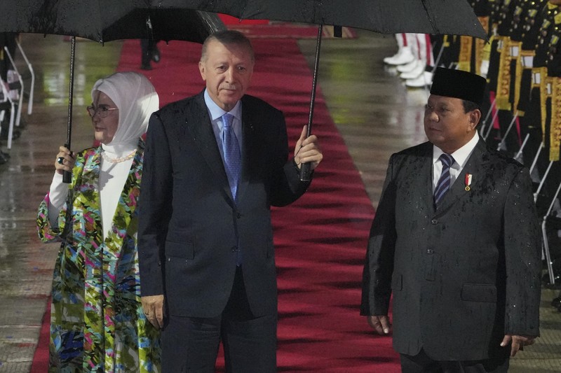Indonesia Turkey Presiden Prabowo Sambut Kedatangan Presiden Erdoğan di Indonesia, 11 Februari 2025. (AP Photo/Achmad Ibrahim)