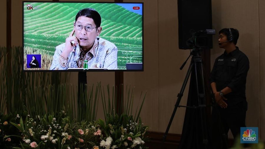 Kepala Eksekutif Pengawas Pasar Modal, Keuangan Derivatif dan Bursa Karbon (PMDK) Otoritas Jasa Keuangan (OJK), Inarno Djajadi. (CNBC Indonesia/Tri Susilo)
