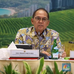 Bos OJK Ungkap Soal Skema Patungan Asuransi Komersil & BPJS Kesehatan