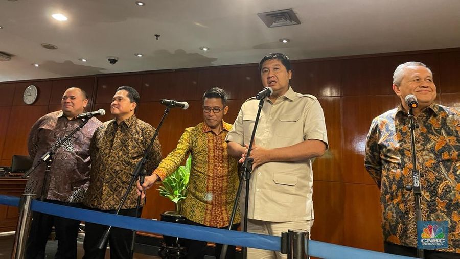 Konferensi pers program 3 juta rumah pemerintahan Presiden Prabowo di Gedung Bank Indonesia, Jakarta, Selasa (11/2/2025) malam. (CNBC Indonesia/Romys)
