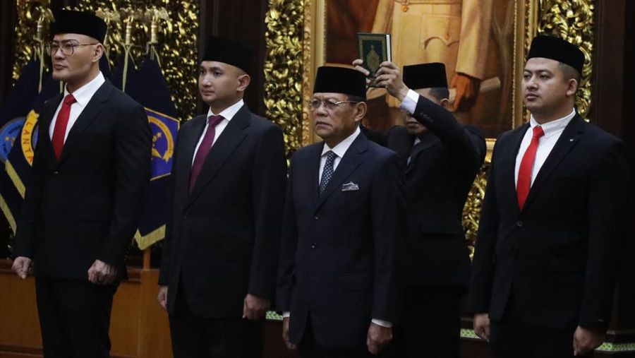 Pelantikan Staf Khusus Menhan dan Penganugerahan Satya Lencana Dharma Pertahanan di Kantor Kemhan Jakarta. Dok Kemhan