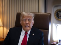 Trump Balas Dendam, Hapus Akses untuk Kamala Harris & Hillary Clinton
