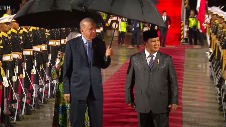 Presiden Prabowo Sambut Kedatangan Presiden Erdoğan di Indonesia, 11 Februari 2025. (Tangkapan Layar Youtube BPMI)