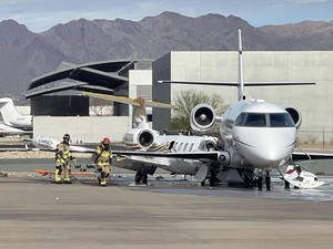 Video: Detik-detik Tabrakan 2 Jet Pribadi di Bandara Scottsdale AS