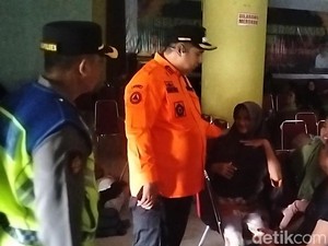 200 Warga Mengungsi di Masjid Imbas Jalan Trans Sulawesi di Maros Banjir