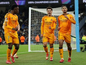 Jude Bellingham Bobol Man City, Tiru Selebrasi Jalan Haaland