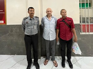 Penampakan Anak Bos Prodia Pembunuh ABG di Jaksel Diserahkan ke Jaksa