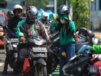 Sah! Gojek Kasih Uang Tunai Buat Bonus Hari Raya Driver Ojol
