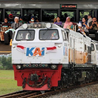 Penumpang Kereta Api Tembus Setengah Miliar!