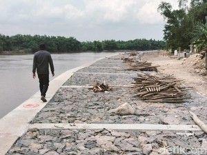 Polda Jatim Panggil Sejumlah Pihak Terkait Proyek Rp 40 M Ambruk di Bojonegoro