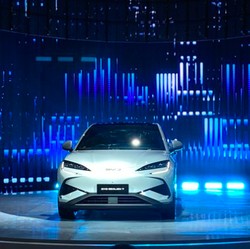 'Pembunuh' Tesla Rilis SUV Listrik, Jangan Kaget Harganya Segini