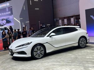 Ini Alasan BYD Sematkan Teknologi Kaki Kepiting di Denza Z9 GT