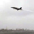 Jet Tempur AS Jatuh ke Laut, 2 Pilot Terlempar dari Pesawat