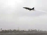 Jet Tempur AS Jatuh ke Laut, 2 Pilot Terlempar dari Pesawat
