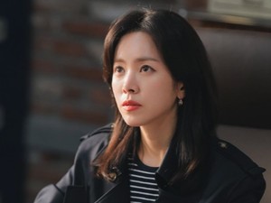 Ngeri! Han Ji Min Diserang Stalker Pacar