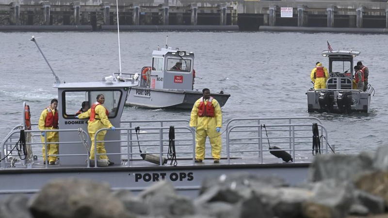 Gambar yang disediakan oleh Premier Sportfishing ini menunjukkan E/A-18G Growler sebelum jatuh di lepas pantai San Diego pada hari Rabu, 12 Februari 2025. (Capt. Brandon Viets/Premier Sportsfishing via AP)