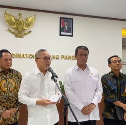 Zulhas Wanti-Wanti Harga Beras, Ingatkan Bulog Harus Numpuk 2 Juta Ton