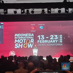 Ada Toyota-BYD: Menperin Agus Resmi Buka IIMS 2025, Tegas Bilang Gini