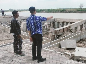Warga Menduga Proyek Rp 40 M di Bojonegoro yang Ambruk Minim Pengawasan