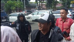 Vadel Badjideh Tersangka Kasus Asusila Anak Nikita Mirzani, Langsung Ditahan