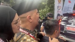 Momen Ahmad Dhani-Mulan Jameela Cengtri Tinggalkan Rumah Prabowo